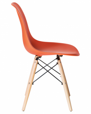 Обеденный стул DOBRIN DSW, ножки светлый бук, цвет оранжевый (O-02) пластик 