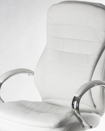 Офисное кресло для руководителей LYNDON LMR-108F белое