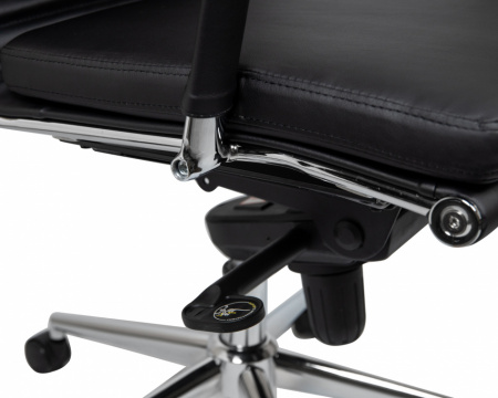 Офисное кресло для руководителей DOBRIN ARNOLD LMR-103F, черный